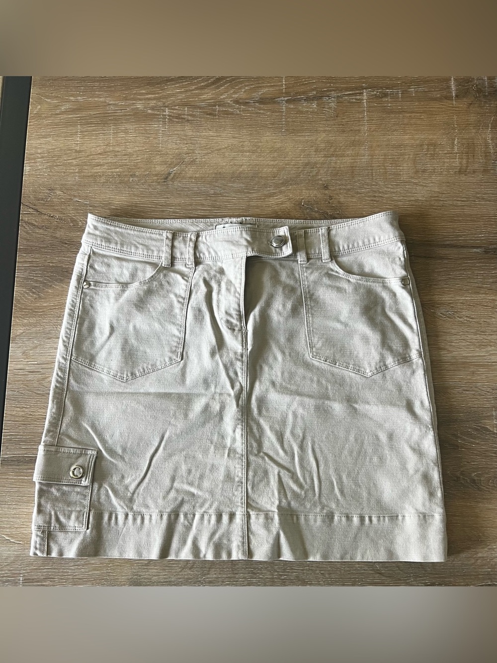 White House Black Market Cream Short Denim Skirt - 5 Pocket (3 Snap Close)